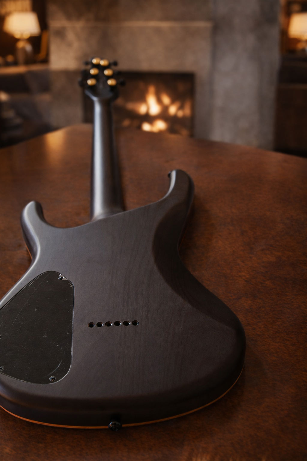 Elite 6 Blackburst — back